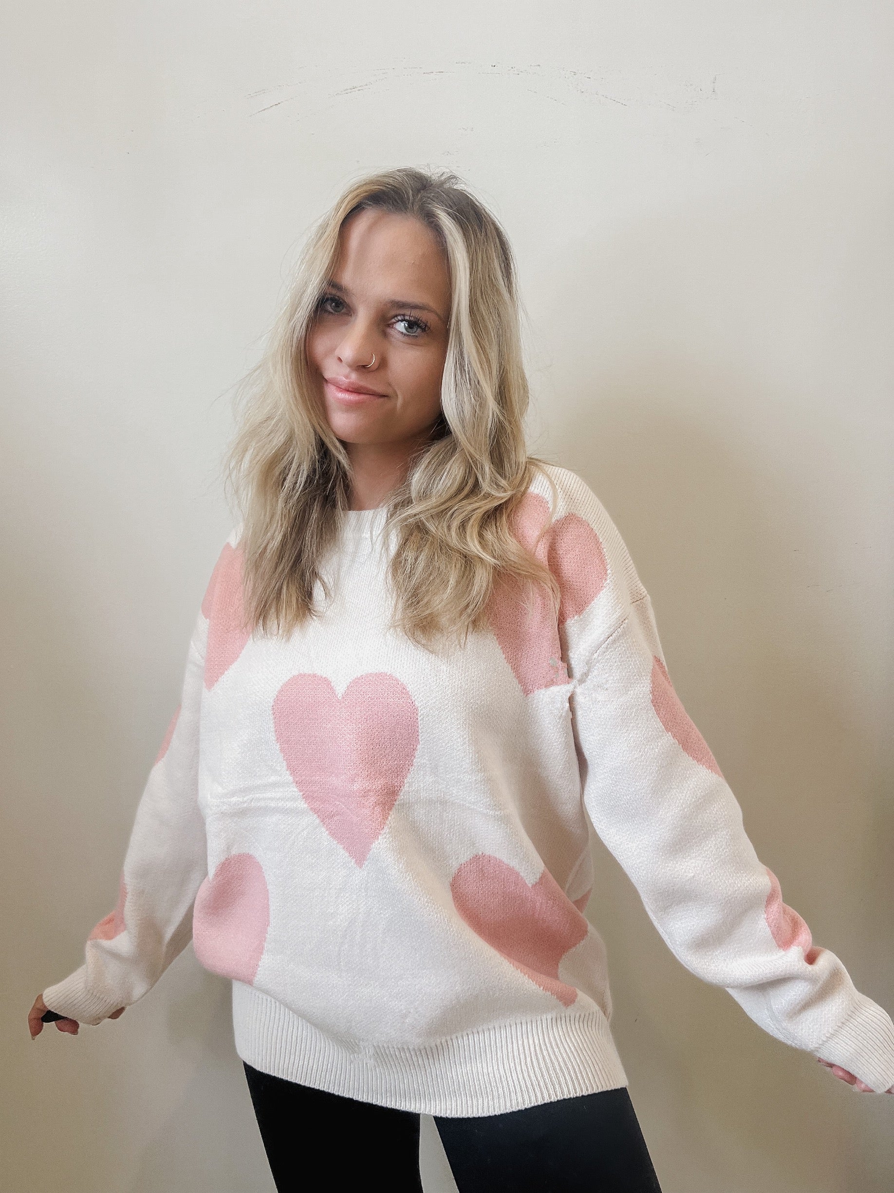 Sweater with heart 2025 and eyes